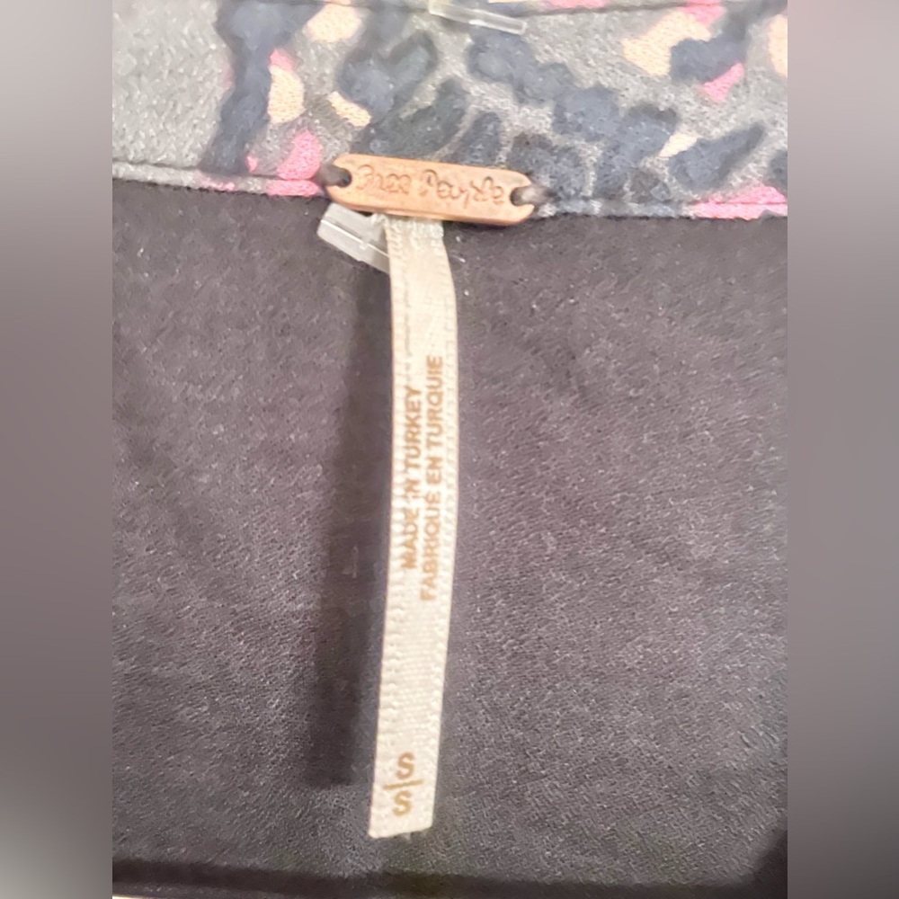 Free people “If you only knew “ maxi dress w/leg slits and tie neck size small - Picture 9 of 15